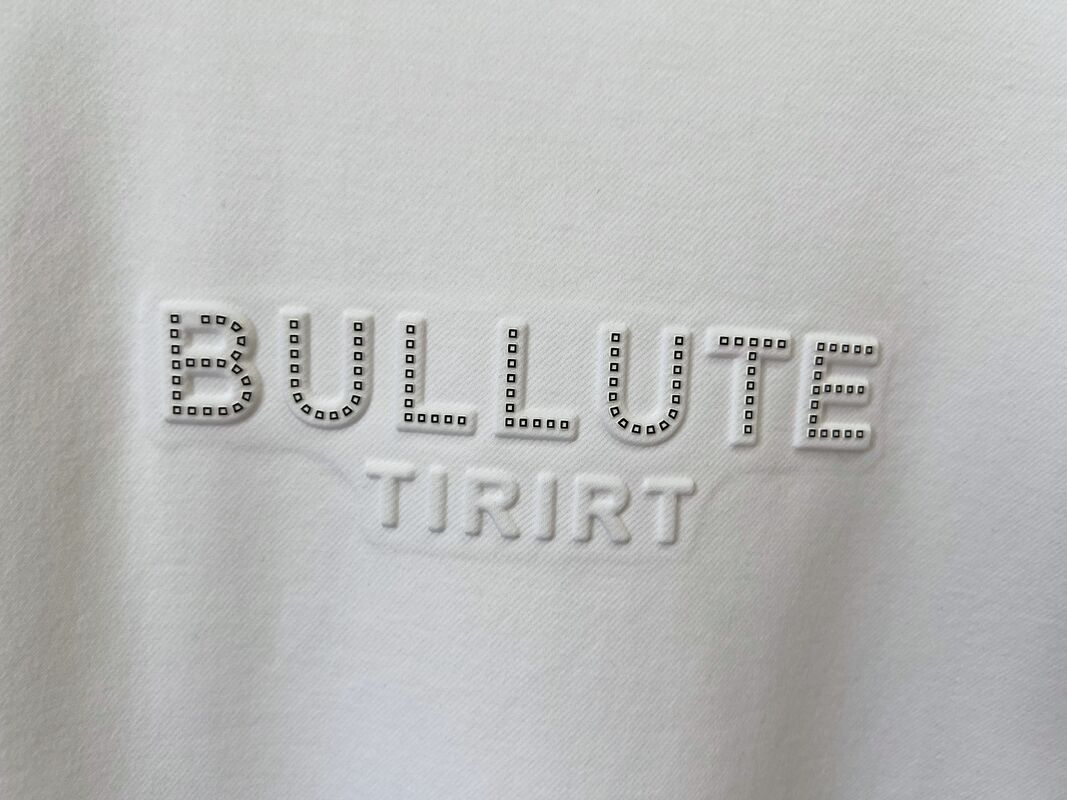 বিলাসবহুল ক্রু নেক টি-শার্ট প্রিন্ট লোগো ডিজাইন মূল ফ্যাব্রিক এমবসিং প্রক্রিয়া প্লাস তাপ গ্রহণ করে - স্থানান্তর ভিনাইল প্রক্রিয়া OEM / ODM