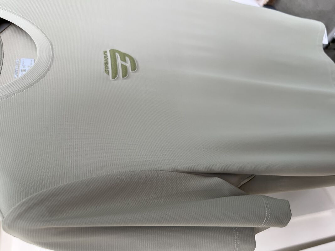 কাস্টমাইজ করুন পুরুষদের অলিভ গ্রিন স্পোর্টস সেট - শর্ট - আর্ম টি-শার্ট এবং প্যান্ট, পুরুষদের জন্য শ্বাস প্রশ্বাসের কাপড়ের টি-শার্ট